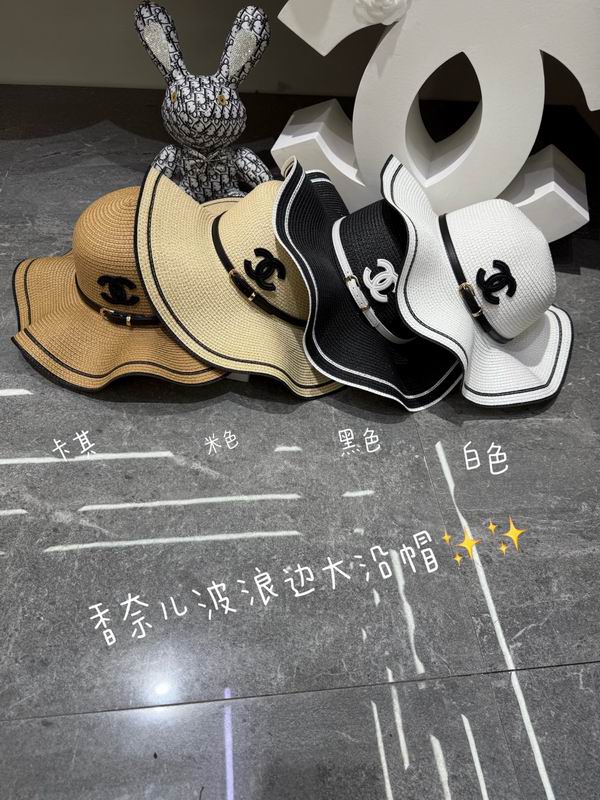 Chanel top hat dx218